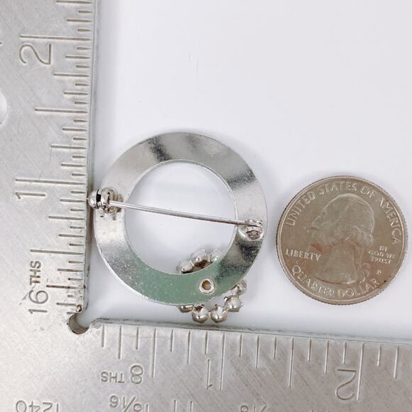 VTG Mid Century Brooch Silver Tone Rhinestone Fx Pearl Circle Wreath Pin 40s 50s - Picture 9 of 9